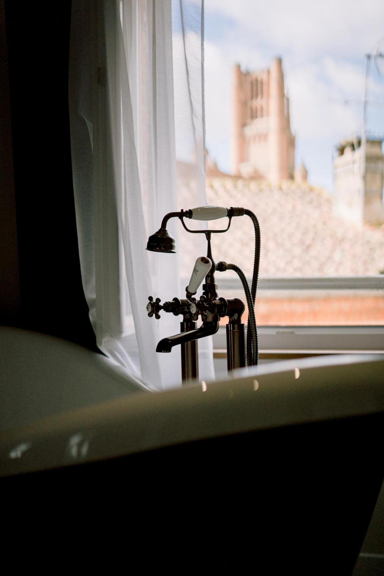 Les Suites De La Cathedrale Albi Esterno foto